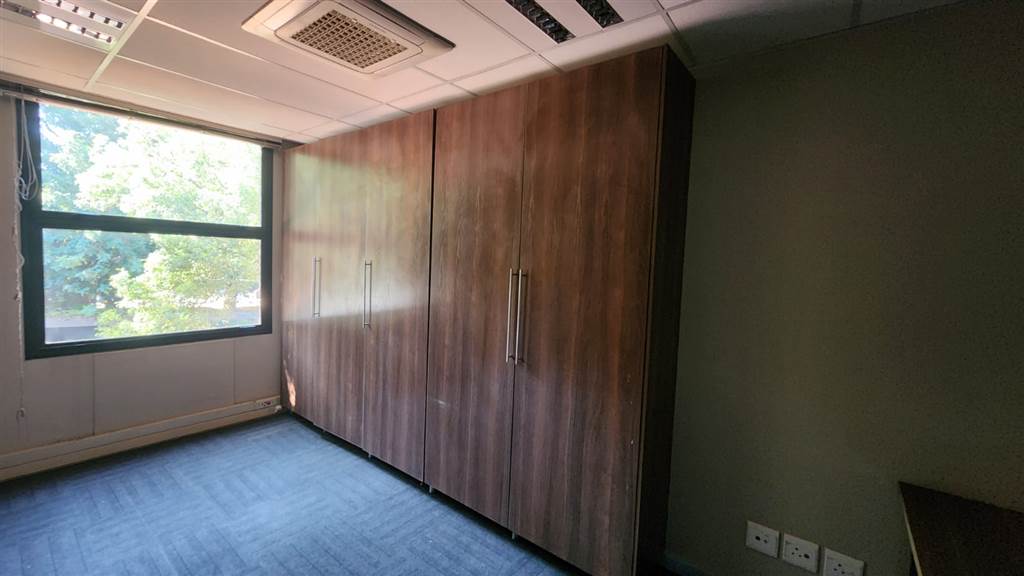 875  m² Commercial space in Centurion CBD photo number 17