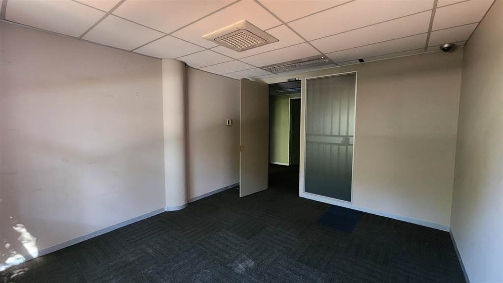 875  m² Commercial space in Centurion CBD photo number 22