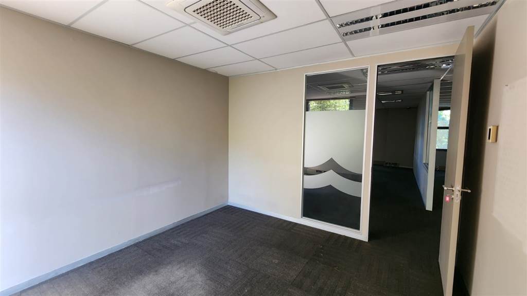 875  m² Commercial space in Centurion CBD photo number 6