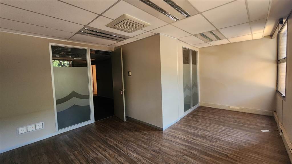 875  m² Commercial space in Centurion CBD photo number 30