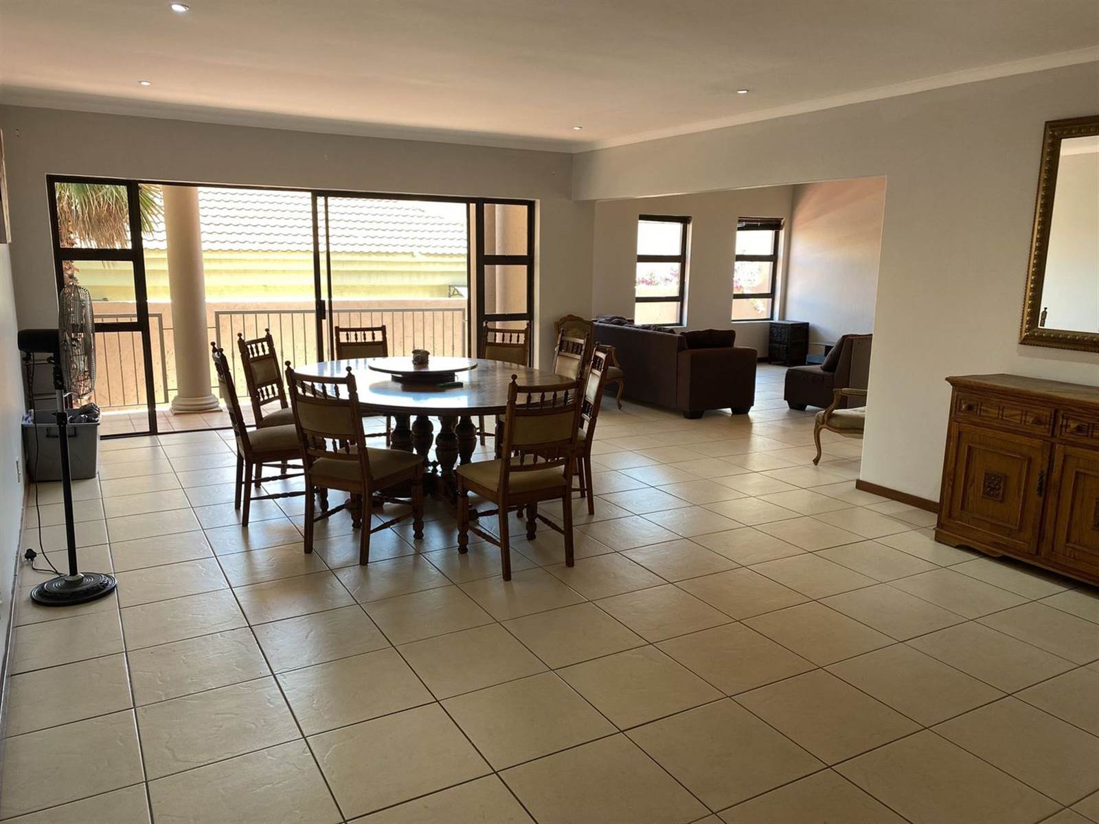 4 Bed House in Fourways photo number 4