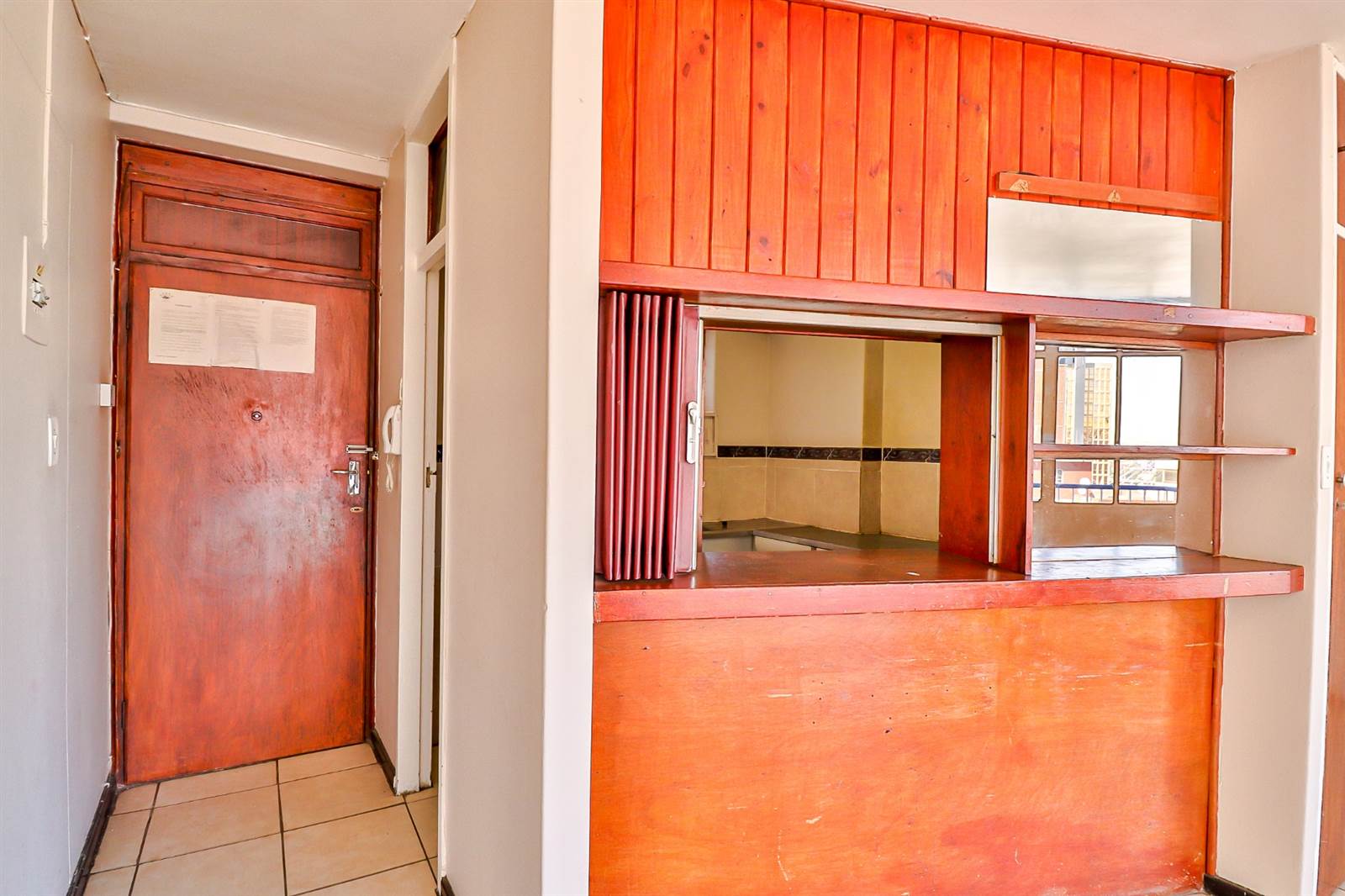 Bachelor apartment in Braamfontein photo number 3