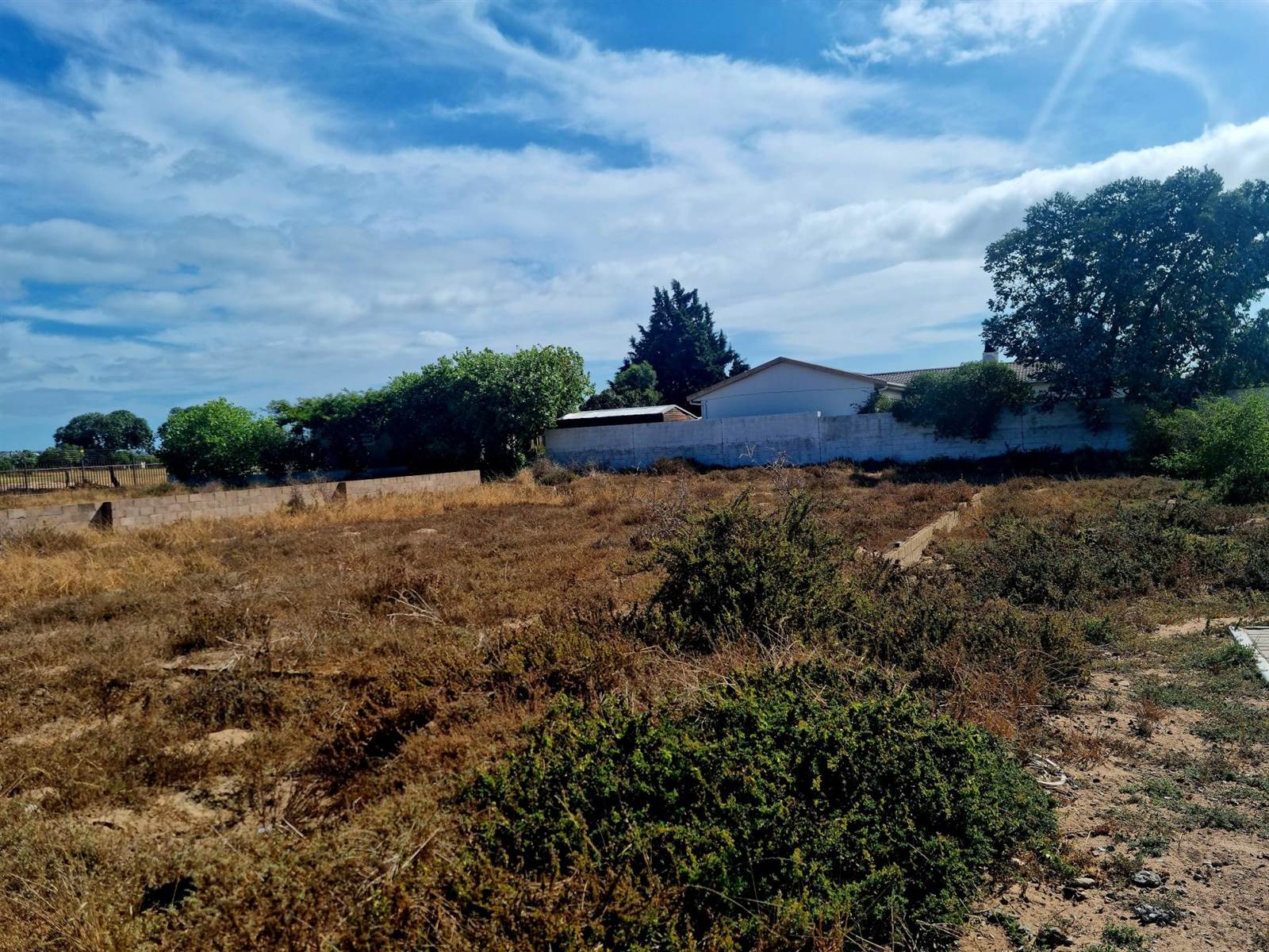 839 m² Land available in Country Club photo number 1