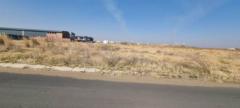 1116 m² Land available in Secunda Commercial photo number 1