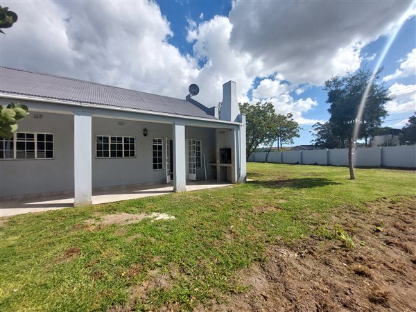 2 Bedroom House 2 Bedroom House
