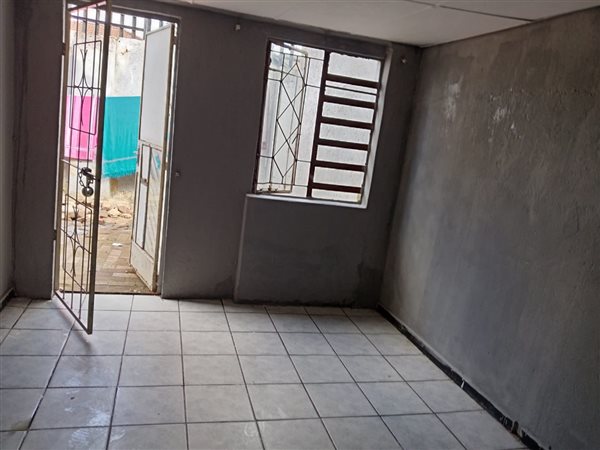 1 Bedroom House 1 Bedroom House