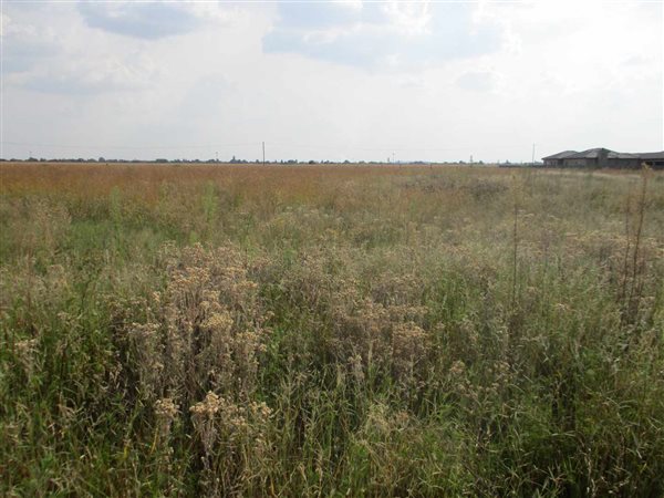 2037 m² Land available in Henley on Klip