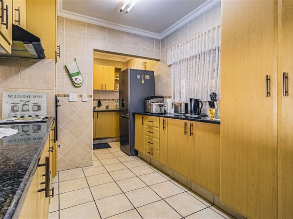 2 Bedroom Apartment 2 Bedroom Apartment