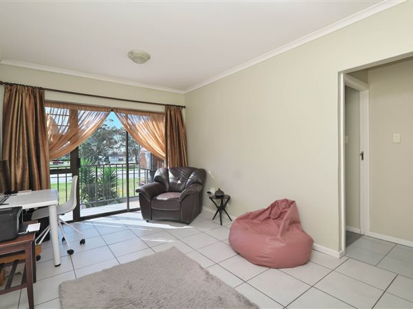 2 Bedroom Townhouse 2 Bedroom Townhouse