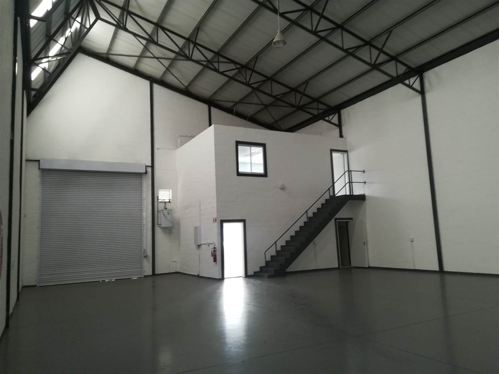 381  m² Commercial space in Parklands photo number 2