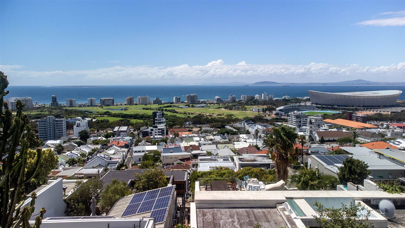 349 m² Land available in Green Point photo number 10