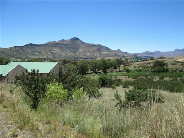 1266 m² Land available in Clarens