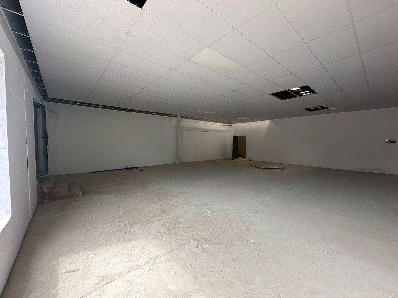 146.5  m² Commercial space in New Redruth photo number 3