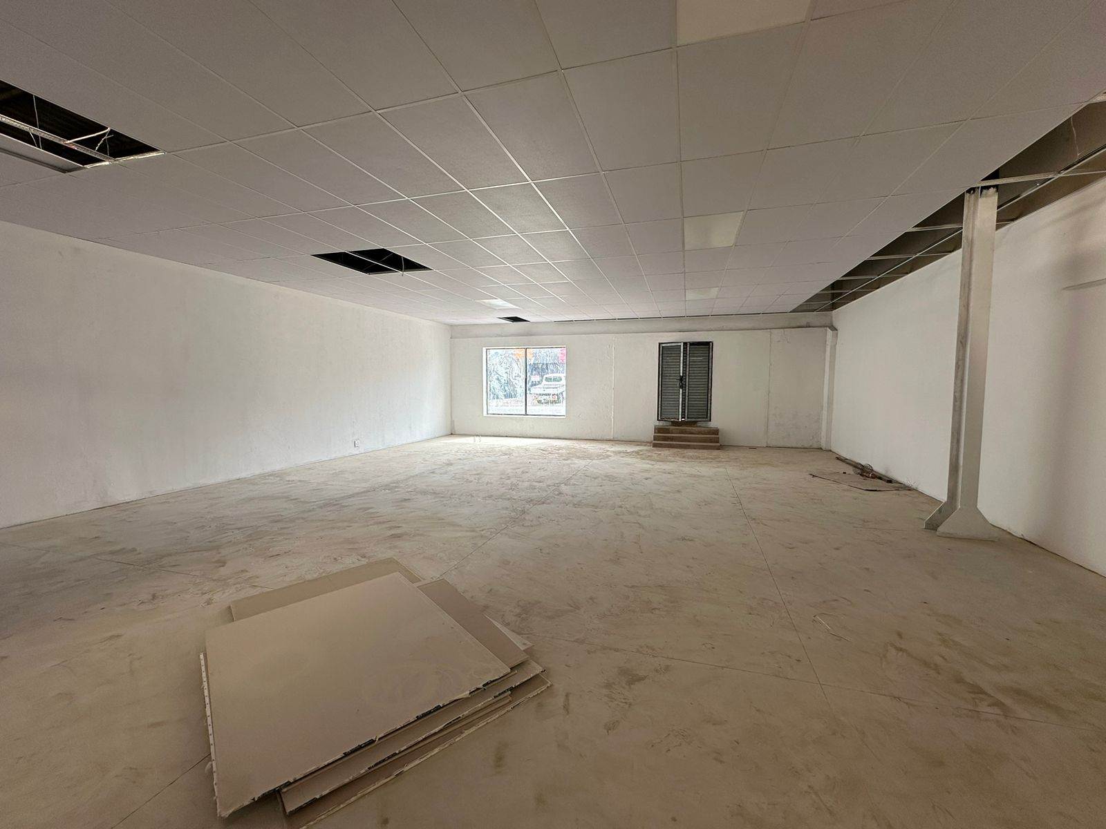 146.5  m² Commercial space in New Redruth photo number 10