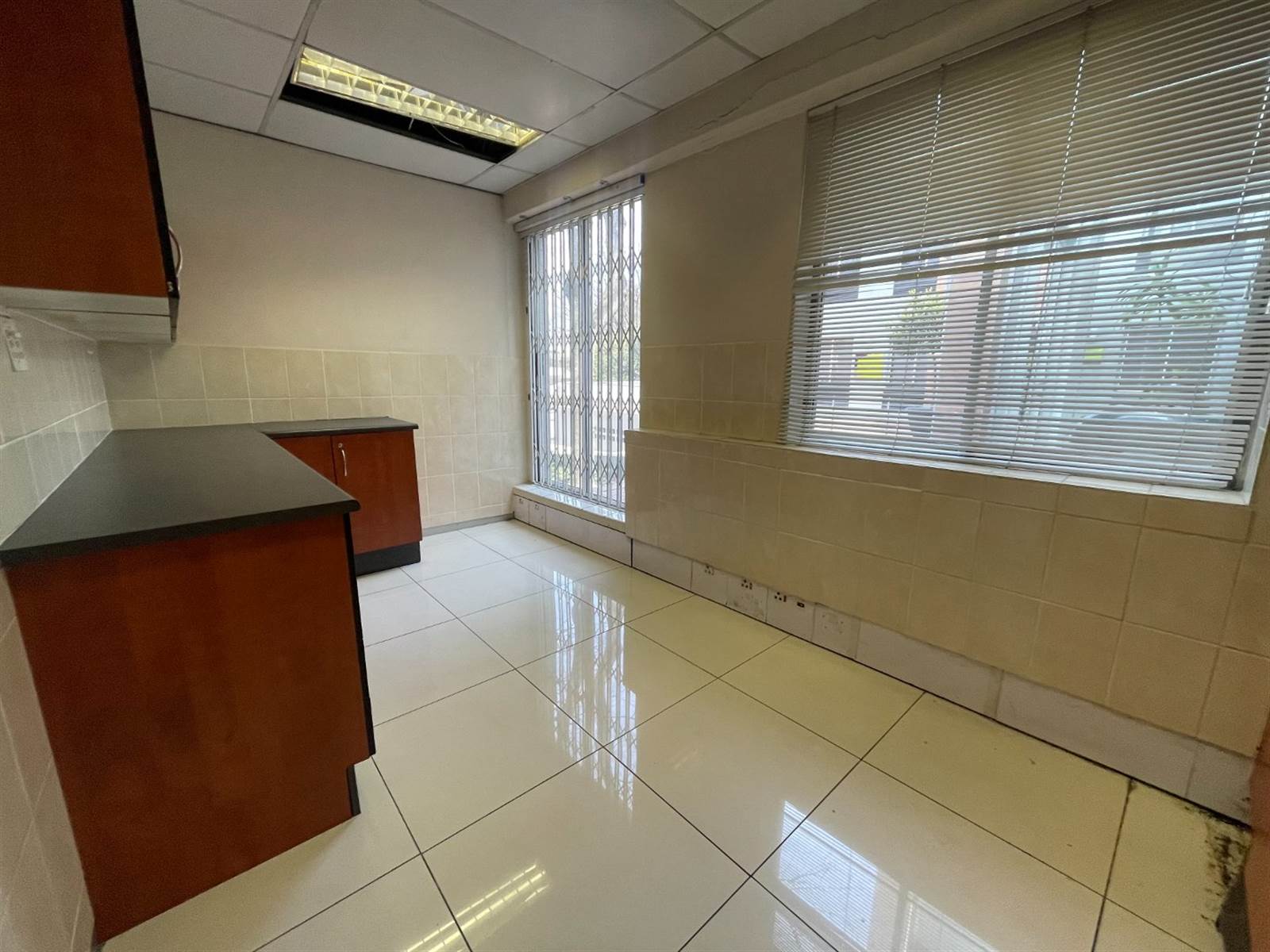 371  m² Commercial space in Woodmead photo number 11