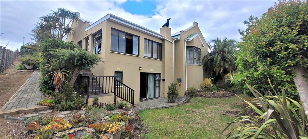 3 Bed House in Swellendam photo number 1