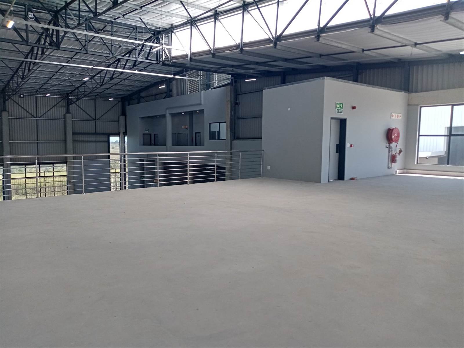 751  m² Industrial space in Pacaltsdorp photo number 2