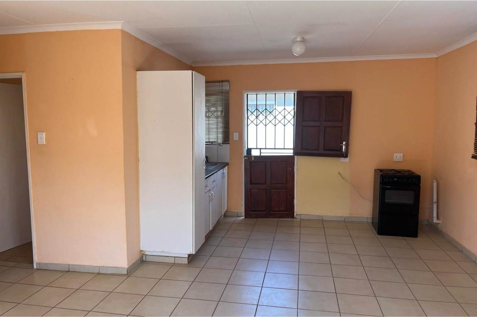 1 Bed Apartment in Protea Glen photo number 8