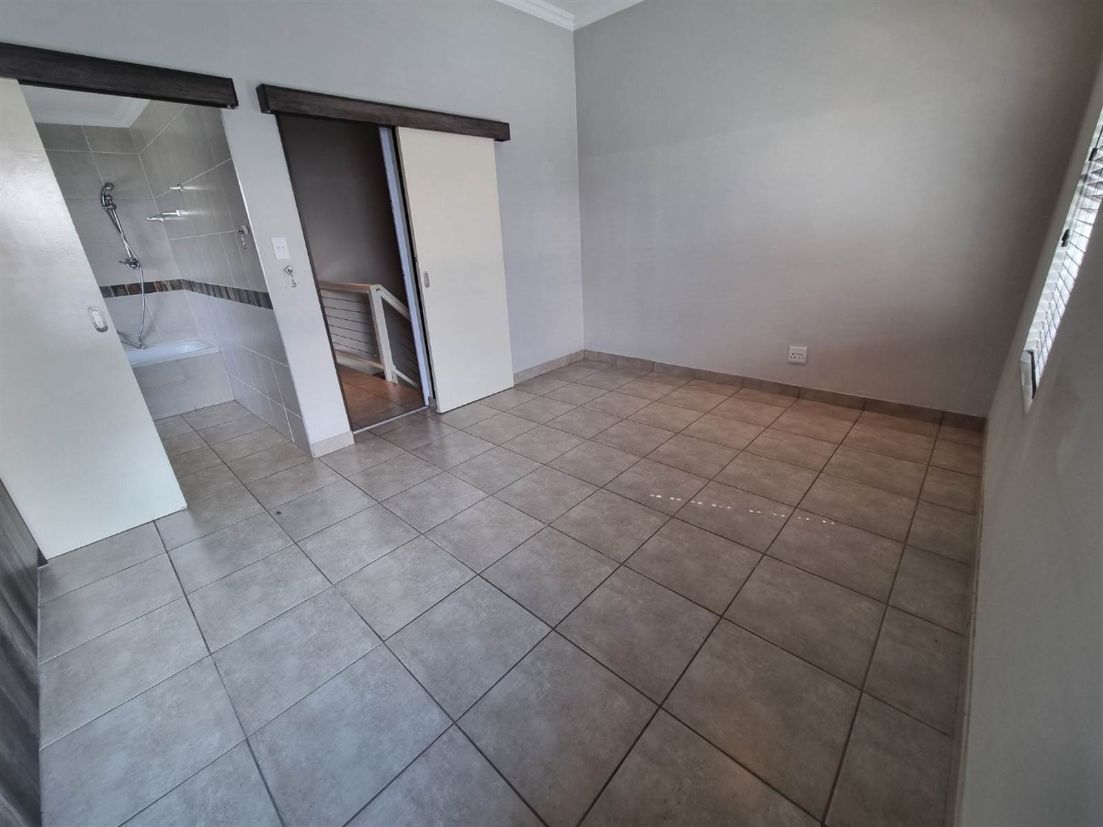 2 Bed Townhouse in Erasmus Park photo number 17