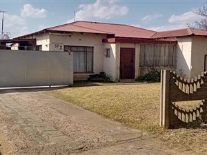 5 Bed House in Dunnottar