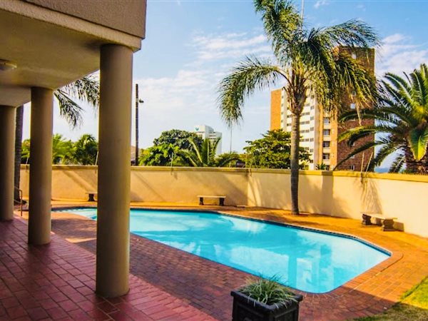 2 Bed Apartment in Umhlanga Rocks