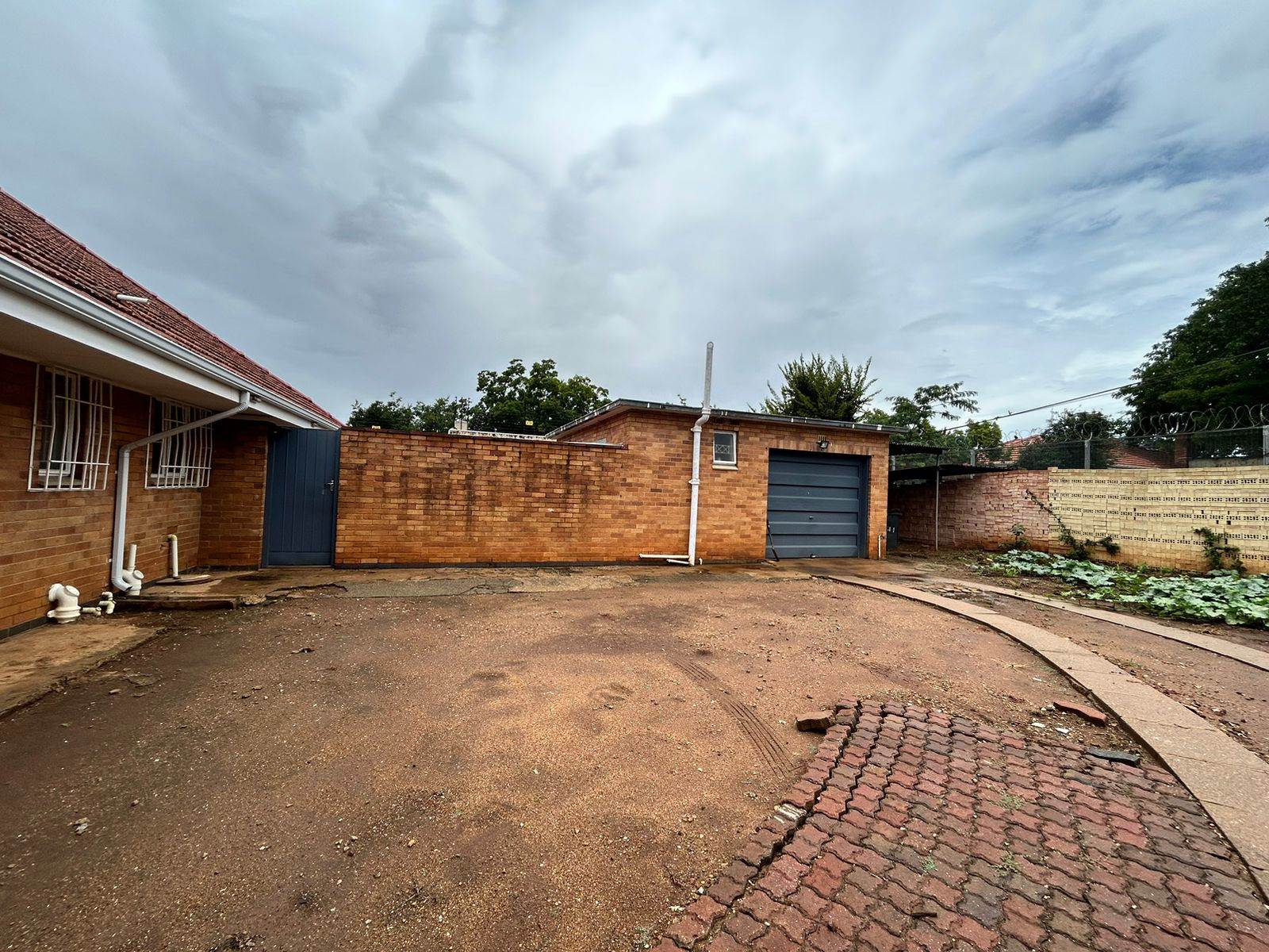 211  m² Commercial space in Northcliff photo number 5