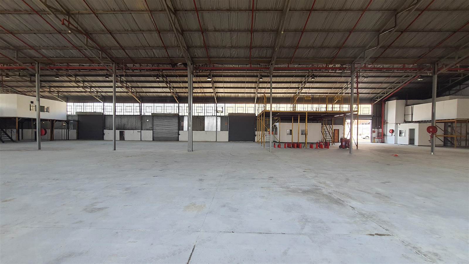 3331  m² Industrial space in Isando photo number 11