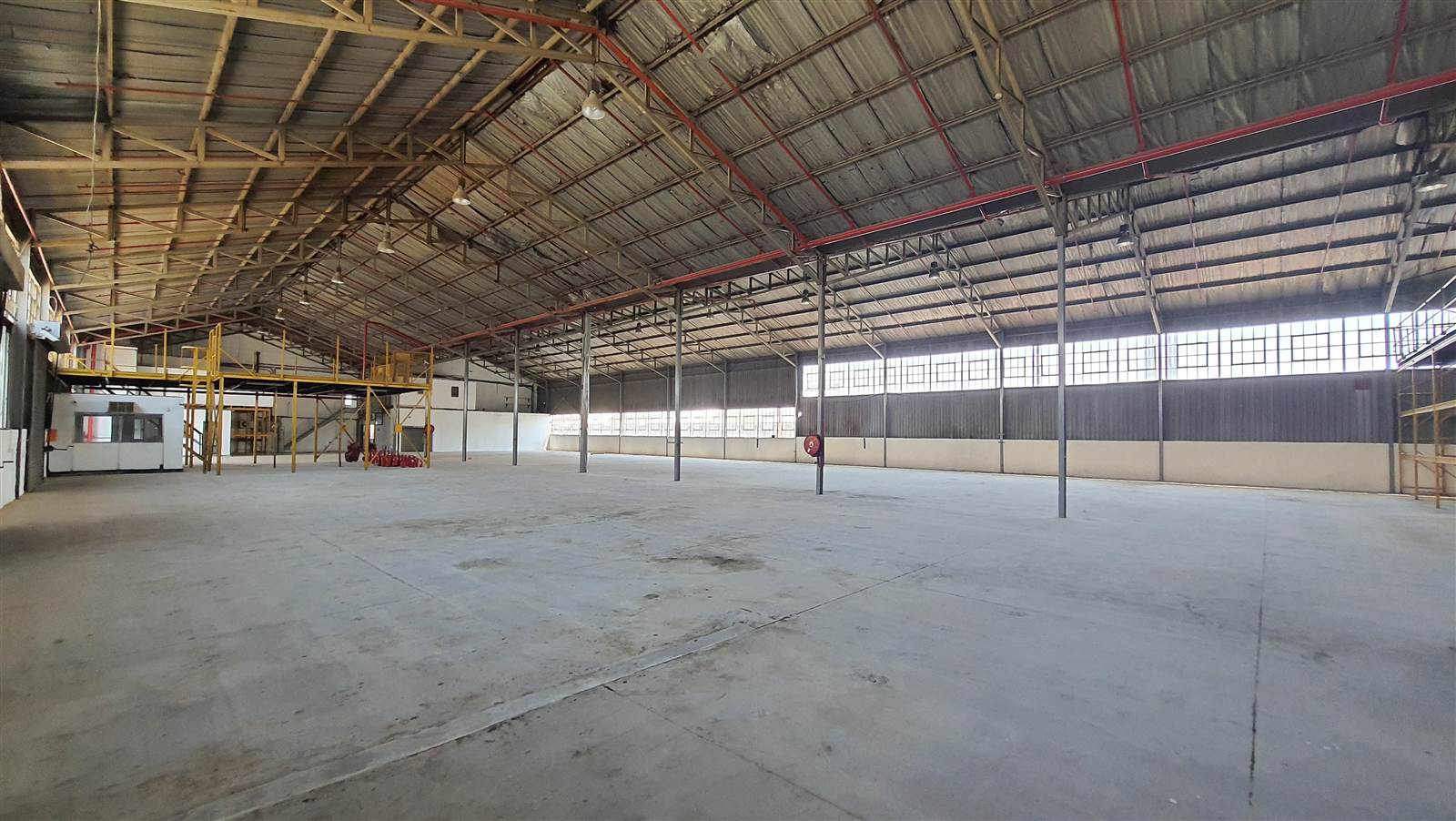 3331  m² Industrial space in Isando photo number 5