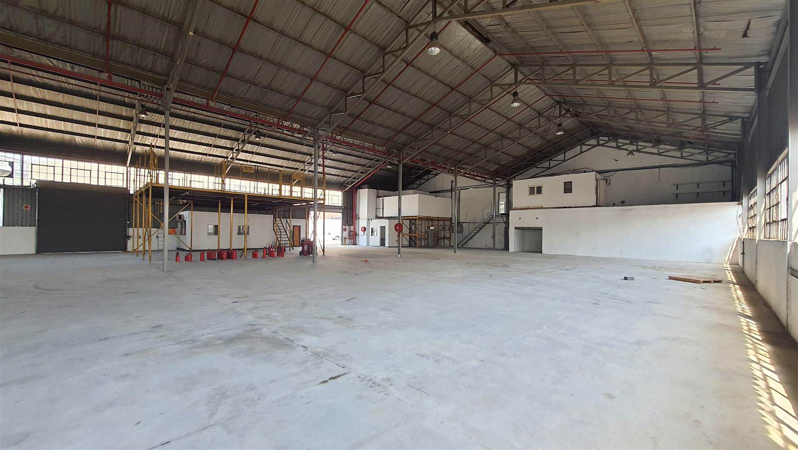 3331  m² Industrial space in Isando photo number 9