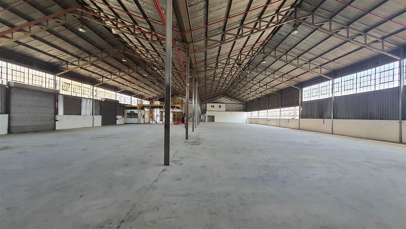 3331  m² Industrial space in Isando photo number 3