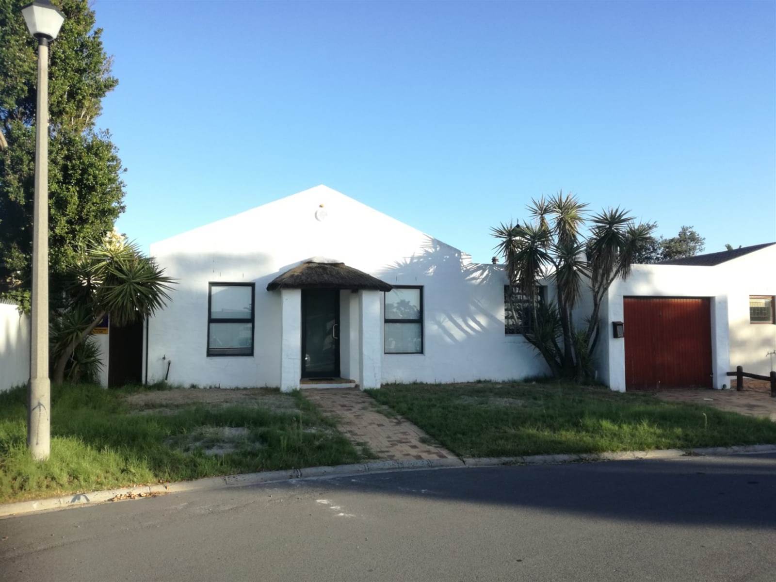 2 Bed House in Edgemead photo number 2