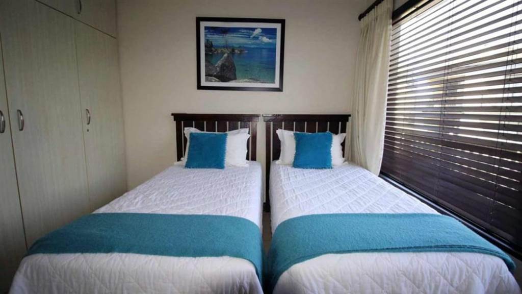 2 Bed Apartment in St Michaels on Sea photo number 7