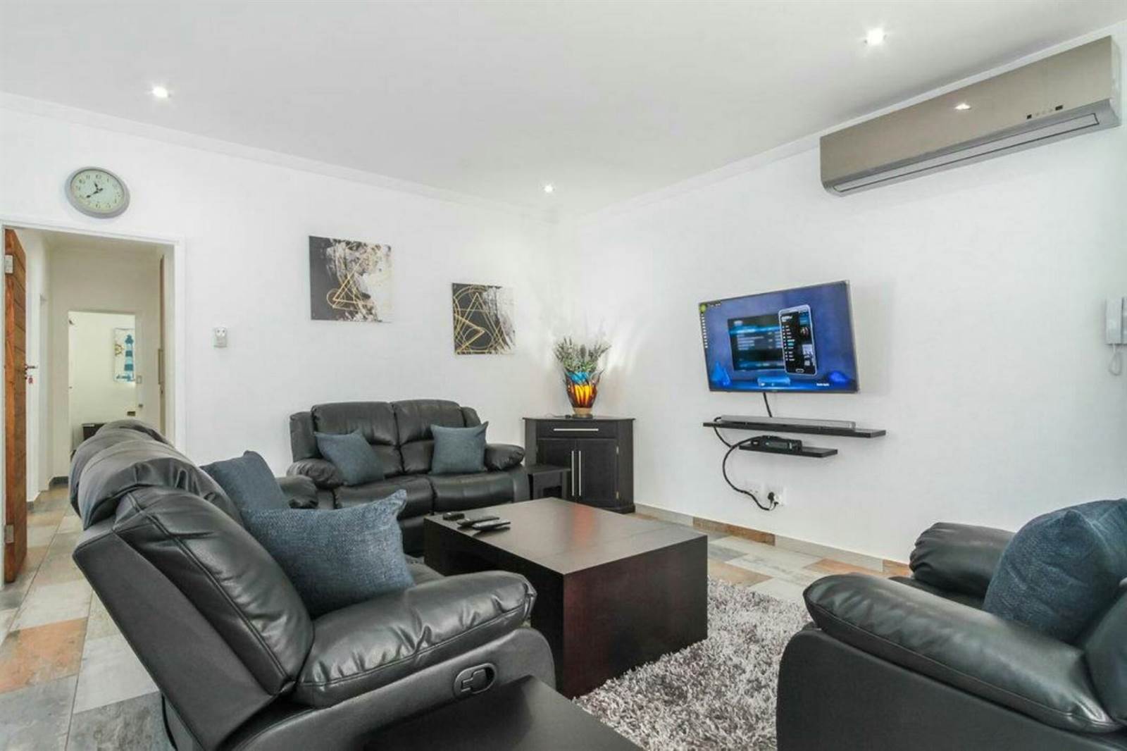 3 Bed House in Umhlanga Rocks photo number 4