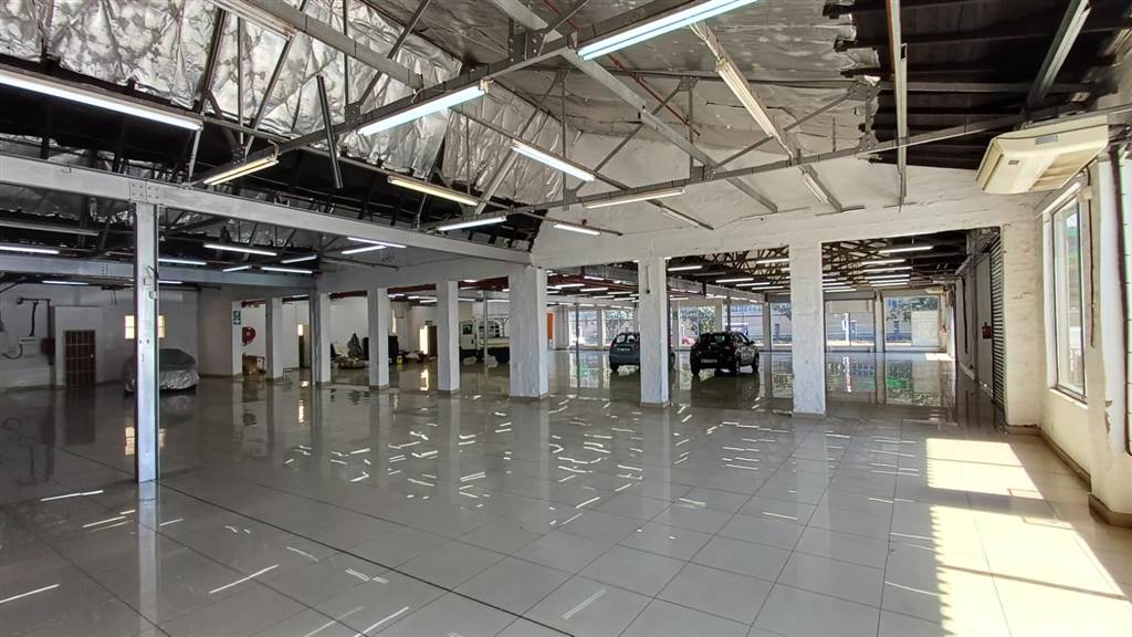 1100  m² Industrial space in Windermere photo number 16