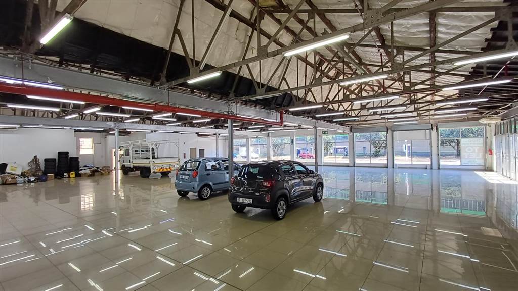 1100  m² Industrial space in Windermere photo number 9