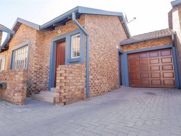 2 Bed House in Greenstone Hill