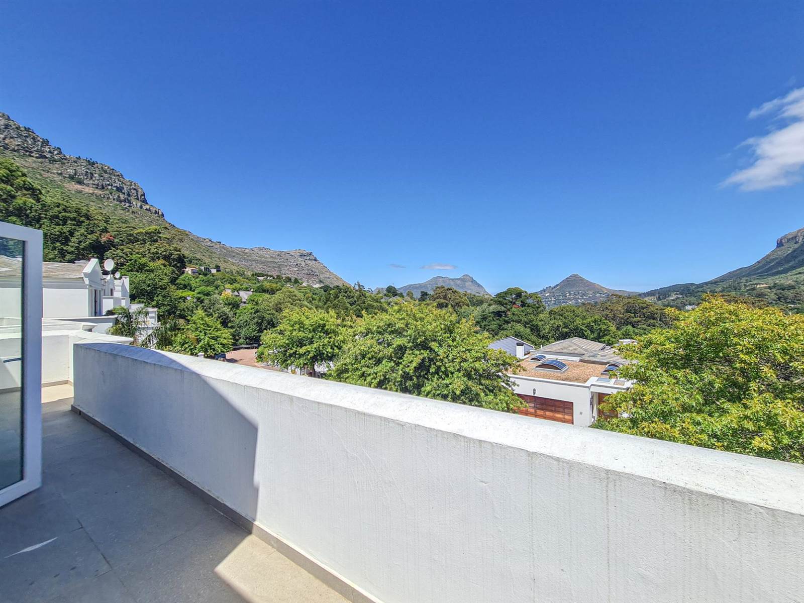 3 Bed House in Hout Bay and surrounds photo number 18