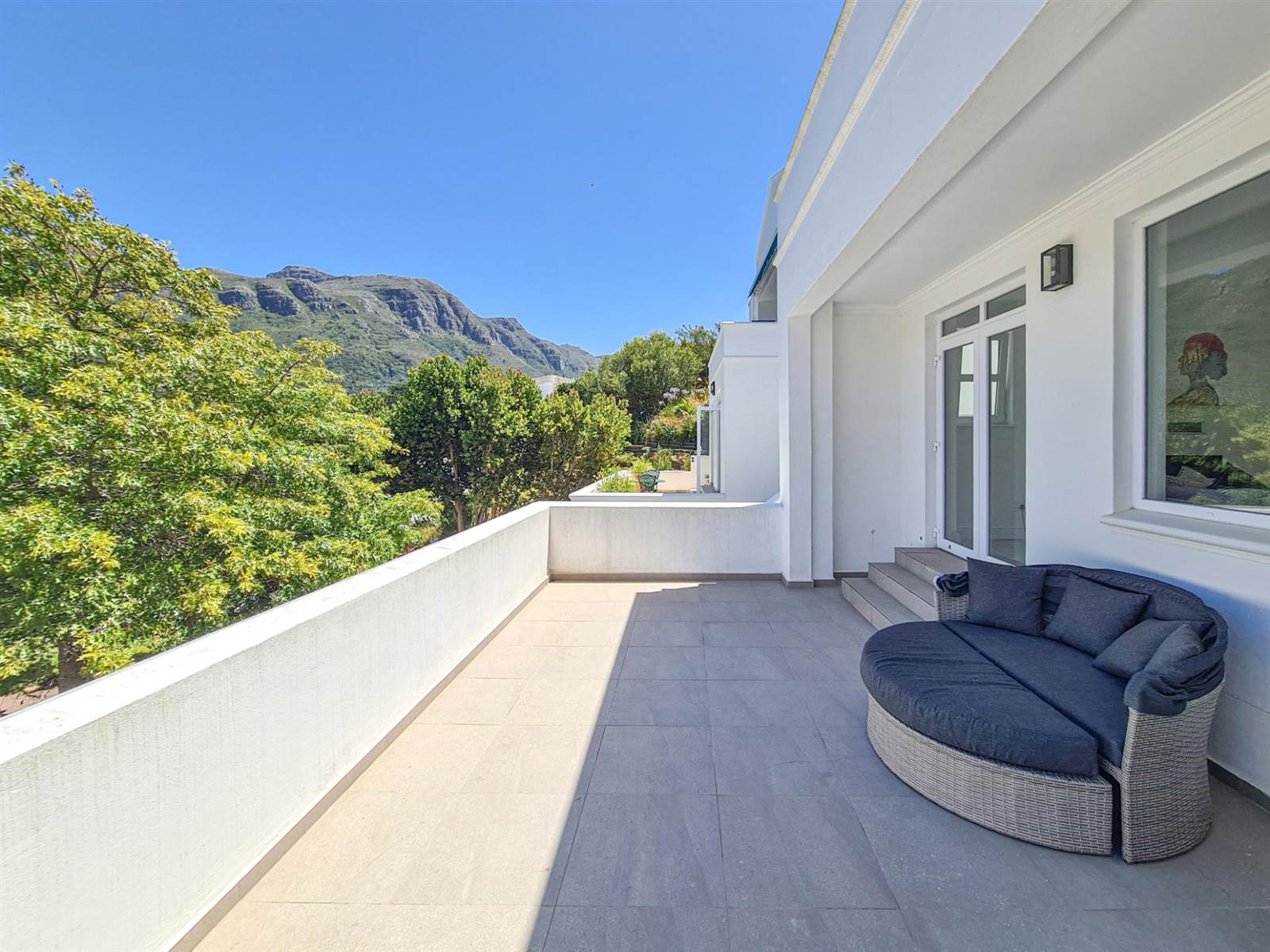 3 Bed House in Hout Bay and surrounds photo number 3