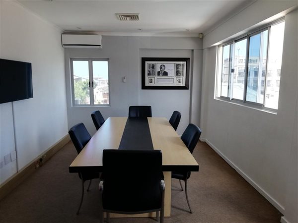 650  m² Office Space in Morningside