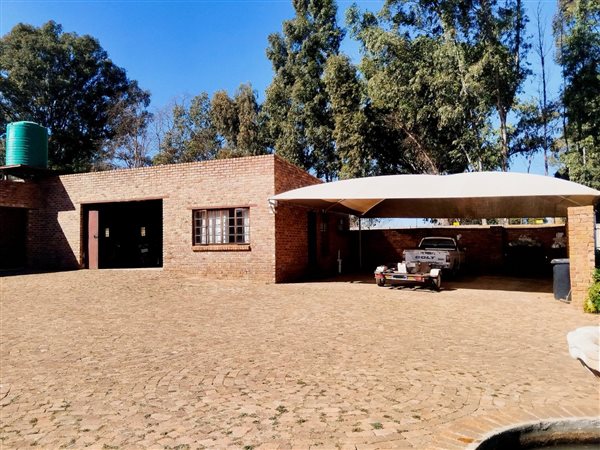 230 m² Commercial space 230 m² Commercial space