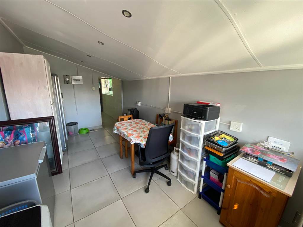 3 Bed House in Algoa Park photo number 14
