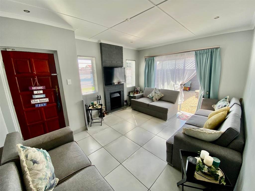 3 Bed House in Algoa Park photo number 8