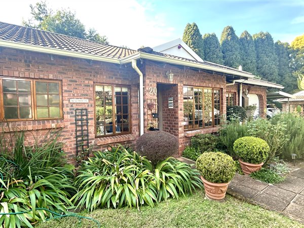 3 Bedroom Townhouse 3 Bedroom Townhouse