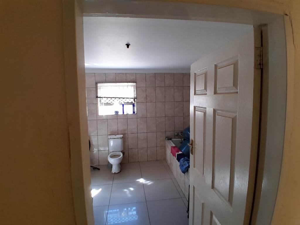 3 Bed House in Makhado (Louis Trichardt) photo number 6