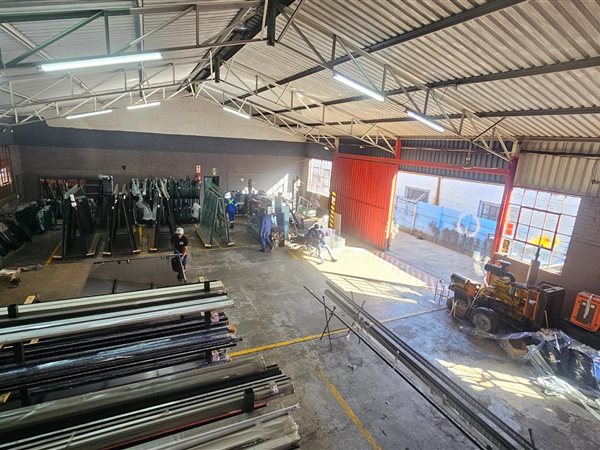 751 m² Industrial space 751 m² Industrial space