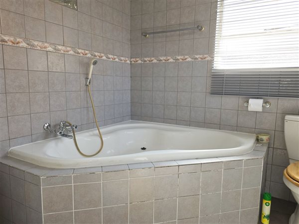 3 Bedroom Townhouse 3 Bedroom Townhouse