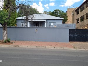 House in Westdene