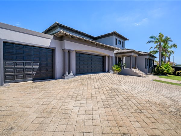 4 Bedroom House 4 Bedroom House