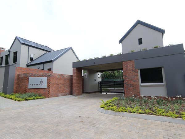 4 Bedroom House 4 Bedroom House