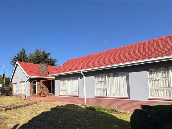 6 Bedroom House 6 Bedroom House